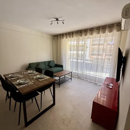 Renove Au Coeur De Juan-les-pins, A 3 Min De La * Антіб